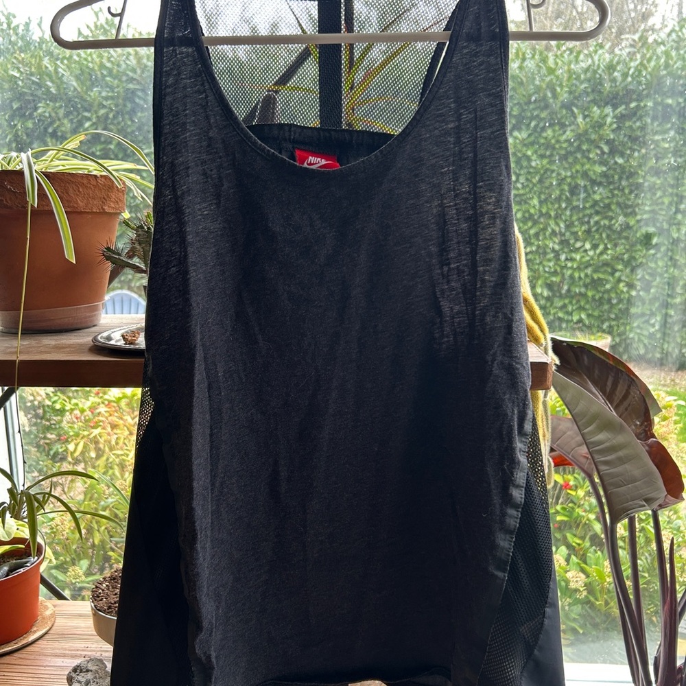 Nike Black Mesh-Side Athletic Tank Top